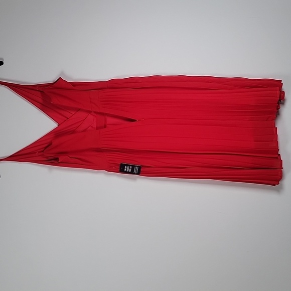 Express women pleated red dress - Picture 8 of 8